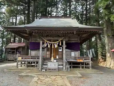 坪沼八幡神社の本殿・本堂