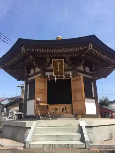 下野大師華蔵寺の本殿