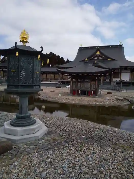 倶利迦羅不動寺鳳凰殿の建物その他