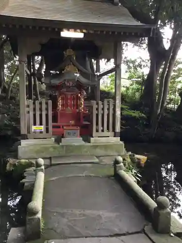 泉神社の末社