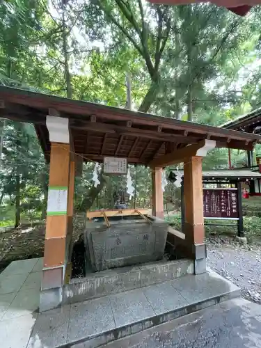 新屋山神社(山梨県)