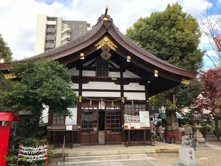 三輪神社の本殿・本堂