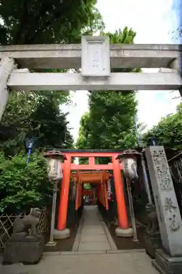 花園稲荷神社の鳥居