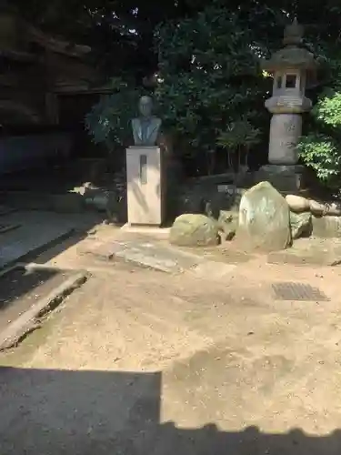 富士浅間神社の像