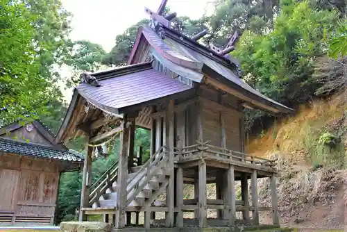 弥多仁神社の本殿