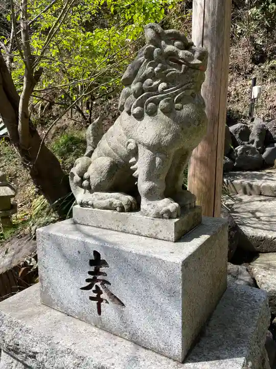 銭洗弁財天宇賀福神社(神奈川県)
