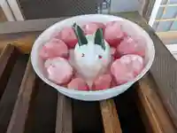 彌彦神社 (伊夜日子神社)の像