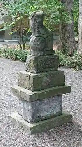 旭川神社の狛犬