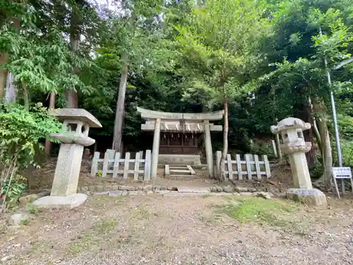 三社社(吉田神社末社)の鳥居