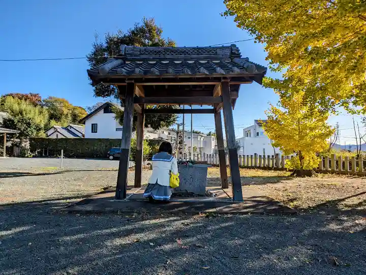 素盞嗚神社(八ツ畑)の手水舎