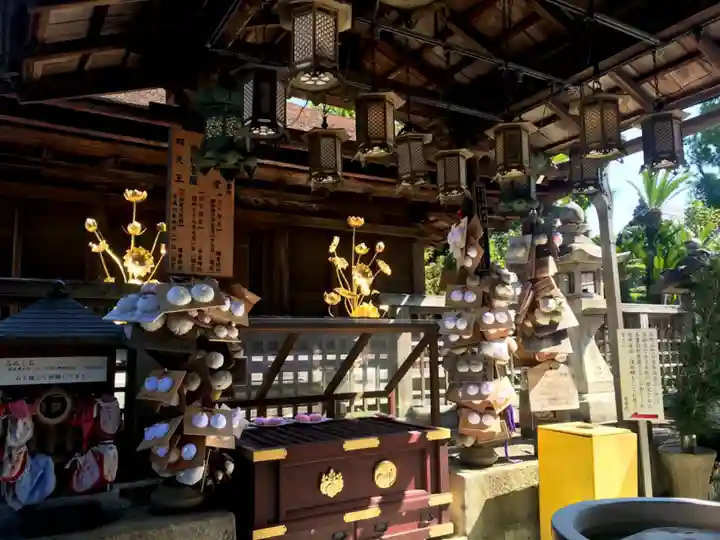 慈尊院の本殿・本堂