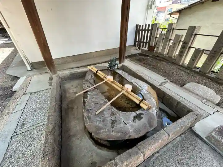 安居神社の手水舎