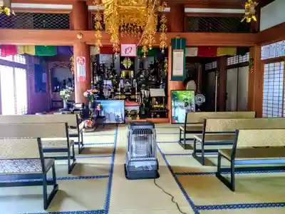 東界寺の本殿・本堂