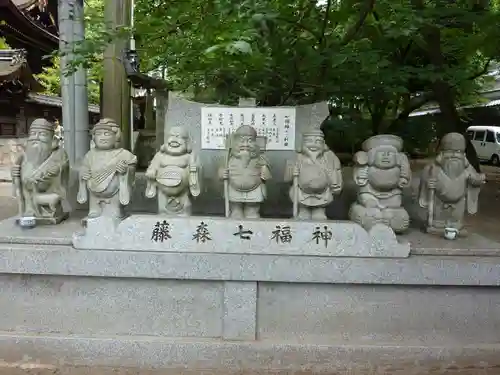 藤森神社の像