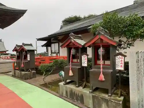 満願寺の末社・摂社