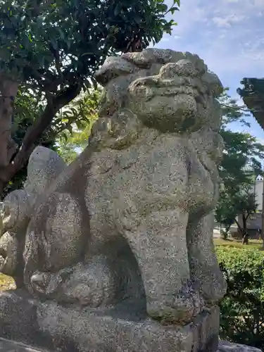 諏訪神社の狛犬