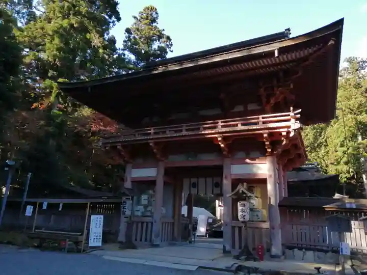 日吉大社の山門・神門