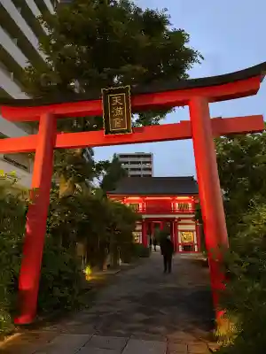 成子天神社の{uncategorized: "未分類", other: "その他", undefined: "問題あり", building: "その他建物", grave: "お墓", sacred_gate: "鳥居", guardian: "狛犬", statue: "像", buddha: "仏像", history: "歴史", nature: "自然", garden: "庭園", animal: "動物", pagoda: "塔", temizu: "手水舎", mountain_gate: "山門・神門", sanctuary: "本殿・本堂", subordinate: "末社・摂社", art: "芸術", scenery: "景色", jizo: "地蔵", ema: "絵馬", goshuin: "御朱印", omikuji: "おみくじ", items: "授与品その他", amulet: "お守り", goshuincho: "御朱印帳", eats: "食事", festival: "お祭り", votive_dance: "神楽", shichigosan: "七五三参", wedding: "結婚式", experience: "体験その他", initially: "初詣", around: "周辺", anti_infection: "感染症対策"}