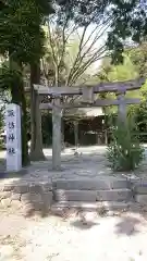 諏訪神社の鳥居