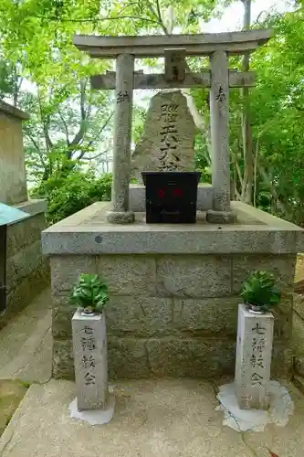 朝護孫子寺の末社・摂社