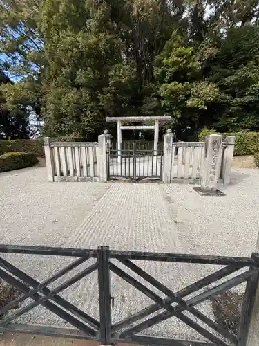 朱雀天皇陵(醍醐陵)(京都府)