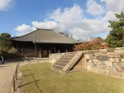 西大寺の本殿・本堂