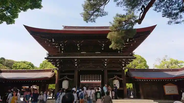 明治神宮の山門・神門