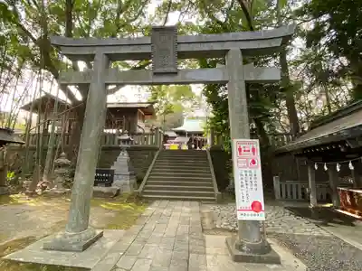 曾屋神社の鳥居