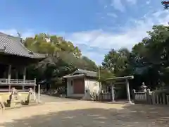 甲八幡神社の末社