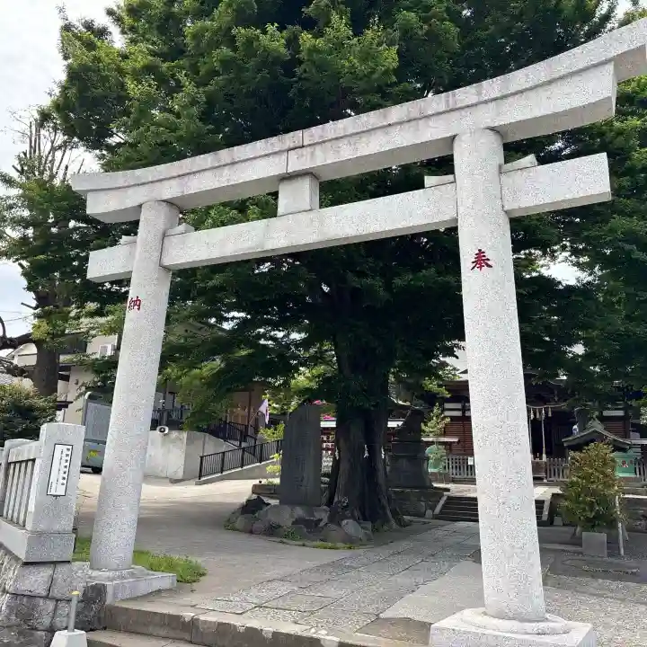 滝野川八幡神社の{uncategorized: "未分類", other: "その他", undefined: "問題あり", building: "その他建物", grave: "お墓", sacred_gate: "鳥居", guardian: "狛犬", statue: "像", buddha: "仏像", history: "歴史", nature: "自然", garden: "庭園", animal: "動物", pagoda: "塔", temizu: "手水舎", mountain_gate: "山門・神門", sanctuary: "本殿・本堂", subordinate: "末社・摂社", art: "芸術", scenery: "景色", jizo: "地蔵", ema: "絵馬", goshuin: "御朱印", omikuji: "おみくじ", items: "授与品その他", amulet: "お守り", goshuincho: "御朱印帳", eats: "食事", festival: "お祭り", votive_dance: "神楽", shichigosan: "七五三参", wedding: "結婚式", experience: "体験その他", initially: "初詣", around: "周辺", anti_infection: "感染症対策"}