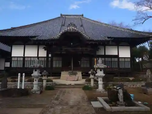 妙法寺(金色不動尊)の本殿・本堂