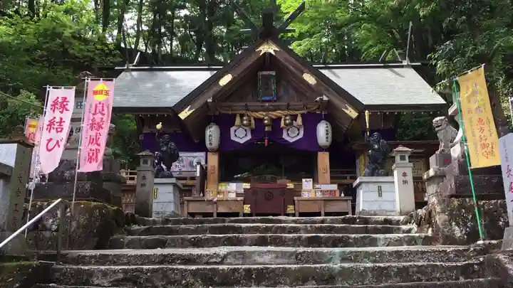 中之嶽神社の本殿・本堂