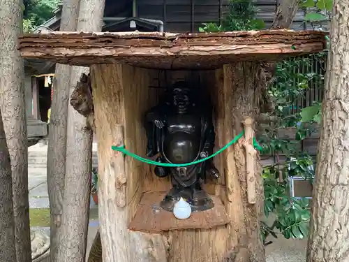 久國神社の像