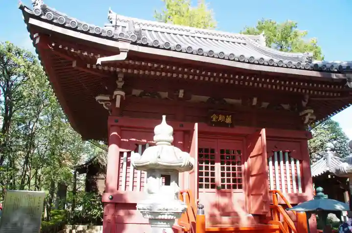浅草寺の本殿・本堂