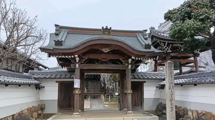 円明寺の{uncategorized: "未分類", other: "その他", undefined: "問題あり", building: "その他建物", grave: "お墓", sacred_gate: "鳥居", guardian: "狛犬", statue: "像", buddha: "仏像", history: "歴史", nature: "自然", garden: "庭園", animal: "動物", pagoda: "塔", temizu: "手水舎", mountain_gate: "山門・神門", sanctuary: "本殿・本堂", subordinate: "末社・摂社", art: "芸術", scenery: "景色", jizo: "地蔵", ema: "絵馬", goshuin: "御朱印", omikuji: "おみくじ", items: "授与品その他", amulet: "お守り", goshuincho: "御朱印帳", eats: "食事", festival: "お祭り", votive_dance: "神楽", shichigosan: "七五三参", wedding: "結婚式", experience: "体験その他", initially: "初詣", around: "周辺", anti_infection: "感染症対策"}