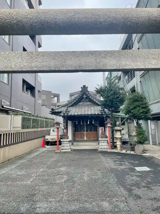 宝禄稲荷神社の{uncategorized: "未分類", other: "その他", undefined: "問題あり", building: "その他建物", grave: "お墓", sacred_gate: "鳥居", guardian: "狛犬", statue: "像", buddha: "仏像", history: "歴史", nature: "自然", garden: "庭園", animal: "動物", pagoda: "塔", temizu: "手水舎", mountain_gate: "山門・神門", sanctuary: "本殿・本堂", subordinate: "末社・摂社", art: "芸術", scenery: "景色", jizo: "地蔵", ema: "絵馬", goshuin: "御朱印", omikuji: "おみくじ", items: "授与品その他", amulet: "お守り", goshuincho: "御朱印帳", eats: "食事", festival: "お祭り", votive_dance: "神楽", shichigosan: "七五三参", wedding: "結婚式", experience: "体験その他", initially: "初詣", around: "周辺", anti_infection: "感染症対策"}