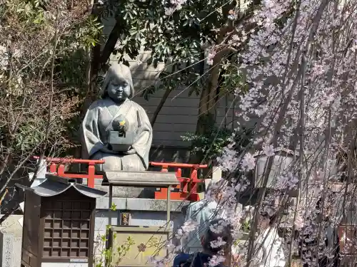 大報恩寺（千本釈迦堂）の{uncategorized: "未分類", other: "その他", undefined: "問題あり", building: "その他建物", grave: "お墓", sacred_gate: "鳥居", guardian: "狛犬", statue: "像", buddha: "仏像", history: "歴史", nature: "自然", garden: "庭園", animal: "動物", pagoda: "塔", temizu: "手水舎", mountain_gate: "山門・神門", sanctuary: "本殿・本堂", subordinate: "末社・摂社", art: "芸術", scenery: "景色", jizo: "地蔵", ema: "絵馬", goshuin: "御朱印", omikuji: "おみくじ", items: "授与品その他", amulet: "お守り", goshuincho: "御朱印帳", eats: "食事", festival: "お祭り", votive_dance: "神楽", shichigosan: "七五三参", wedding: "結婚式", experience: "体験その他", initially: "初詣", around: "周辺", anti_infection: "感染症対策"}