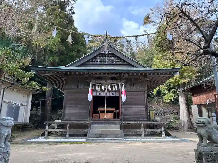 白沙八幡神社の本殿・本堂