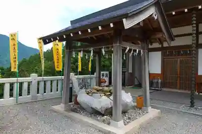 丹生川上神社（上社）の手水舎