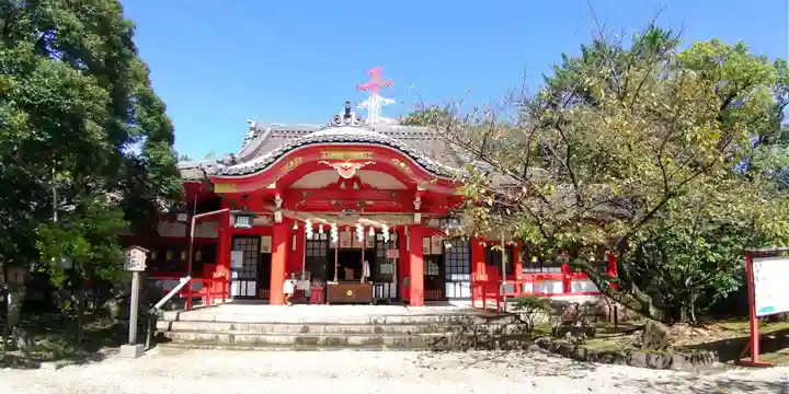 市原稲荷神社の本殿・本堂