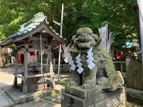 海南神社の狛犬