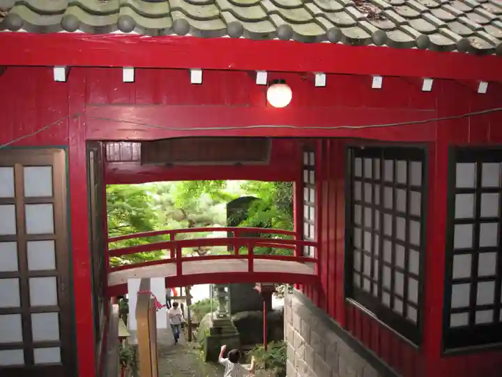 磯山弁財天の山門・神門