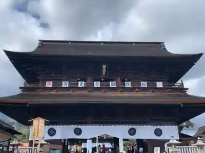 善光寺の山門・神門