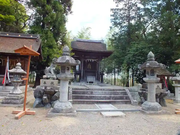 志那神社の本殿・本堂