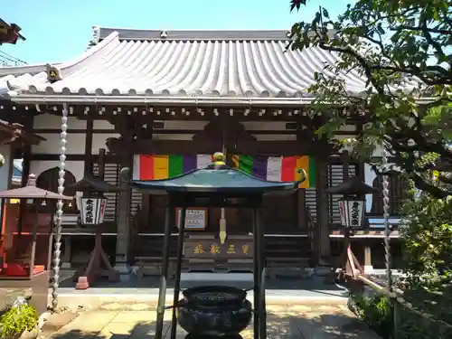 常性寺の本殿・本堂