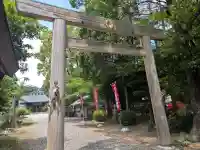 玉鉾神社の{uncategorized: "未分類", other: "その他", undefined: "問題あり", building: "その他建物", grave: "お墓", sacred_gate: "鳥居", guardian: "狛犬", statue: "像", buddha: "仏像", history: "歴史", nature: "自然", garden: "庭園", animal: "動物", pagoda: "塔", temizu: "手水舎", mountain_gate: "山門・神門", sanctuary: "本殿・本堂", subordinate: "末社・摂社", art: "芸術", scenery: "景色", jizo: "地蔵", ema: "絵馬", goshuin: "御朱印", omikuji: "おみくじ", items: "授与品その他", amulet: "お守り", goshuincho: "御朱印帳", eats: "食事", festival: "お祭り", votive_dance: "神楽", shichigosan: "七五三参", wedding: "結婚式", experience: "体験その他", initially: "初詣", around: "周辺", anti_infection: "感染症対策"}