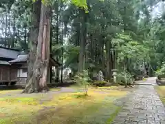 雄山神社中宮祈願殿(富山県)