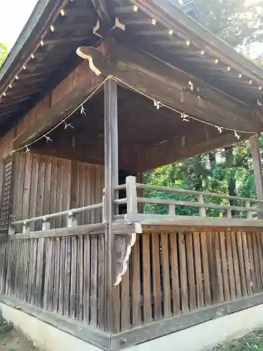結城諏訪神社の{uncategorized: "未分類", other: "その他", undefined: "問題あり", building: "その他建物", grave: "お墓", sacred_gate: "鳥居", guardian: "狛犬", statue: "像", buddha: "仏像", history: "歴史", nature: "自然", garden: "庭園", animal: "動物", pagoda: "塔", temizu: "手水舎", mountain_gate: "山門・神門", sanctuary: "本殿・本堂", subordinate: "末社・摂社", art: "芸術", scenery: "景色", jizo: "地蔵", ema: "絵馬", goshuin: "御朱印", omikuji: "おみくじ", items: "授与品その他", amulet: "お守り", goshuincho: "御朱印帳", eats: "食事", festival: "お祭り", votive_dance: "神楽", shichigosan: "七五三参", wedding: "結婚式", experience: "体験その他", initially: "初詣", around: "周辺", anti_infection: "感染症対策"}