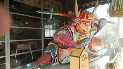 真田山 三光神社の像