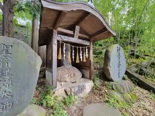 慈雲寺の末社